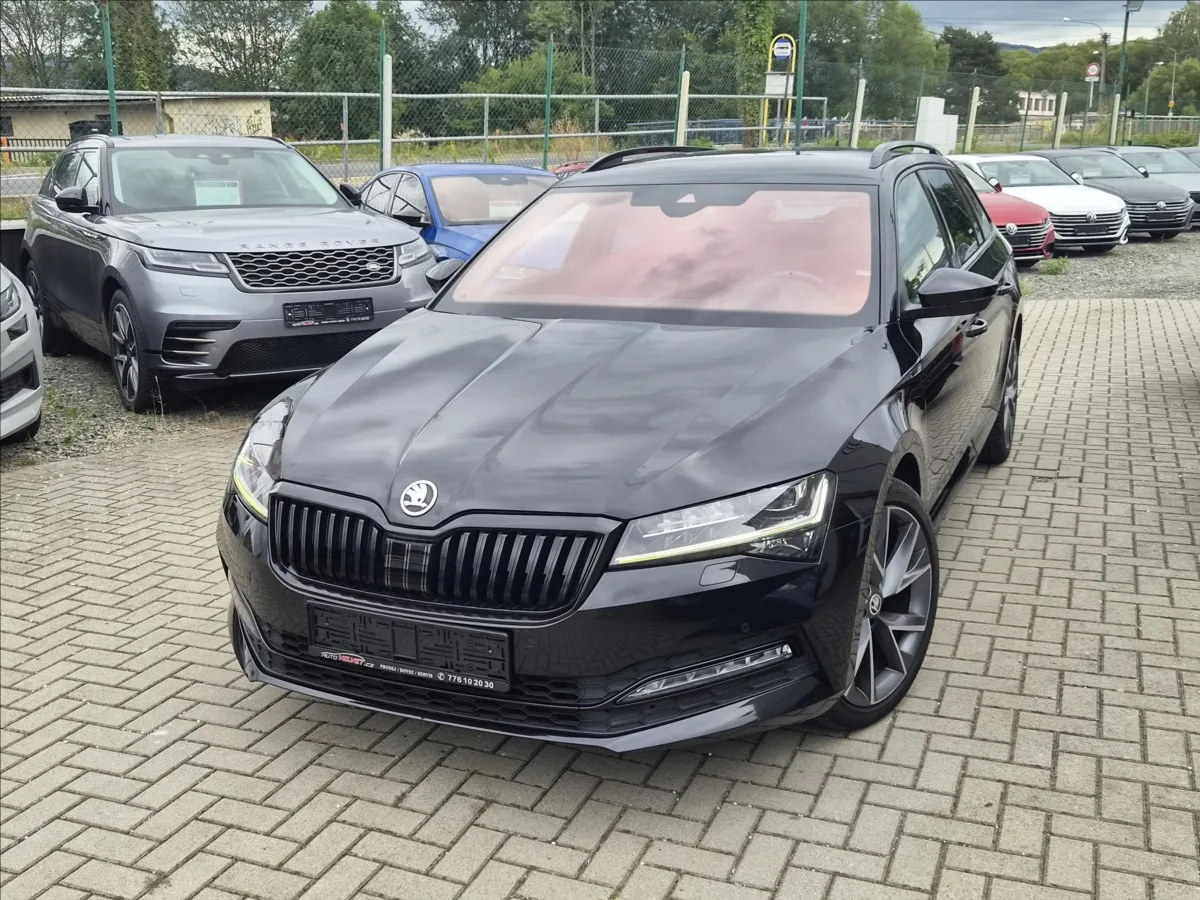 Škoda Superb – fotografie 1
