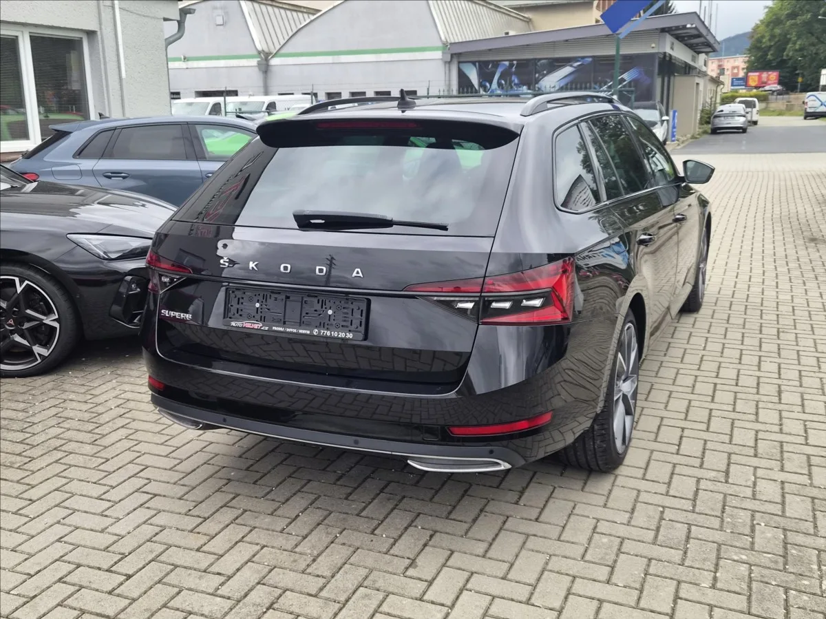 Škoda Superb – fotografie 3