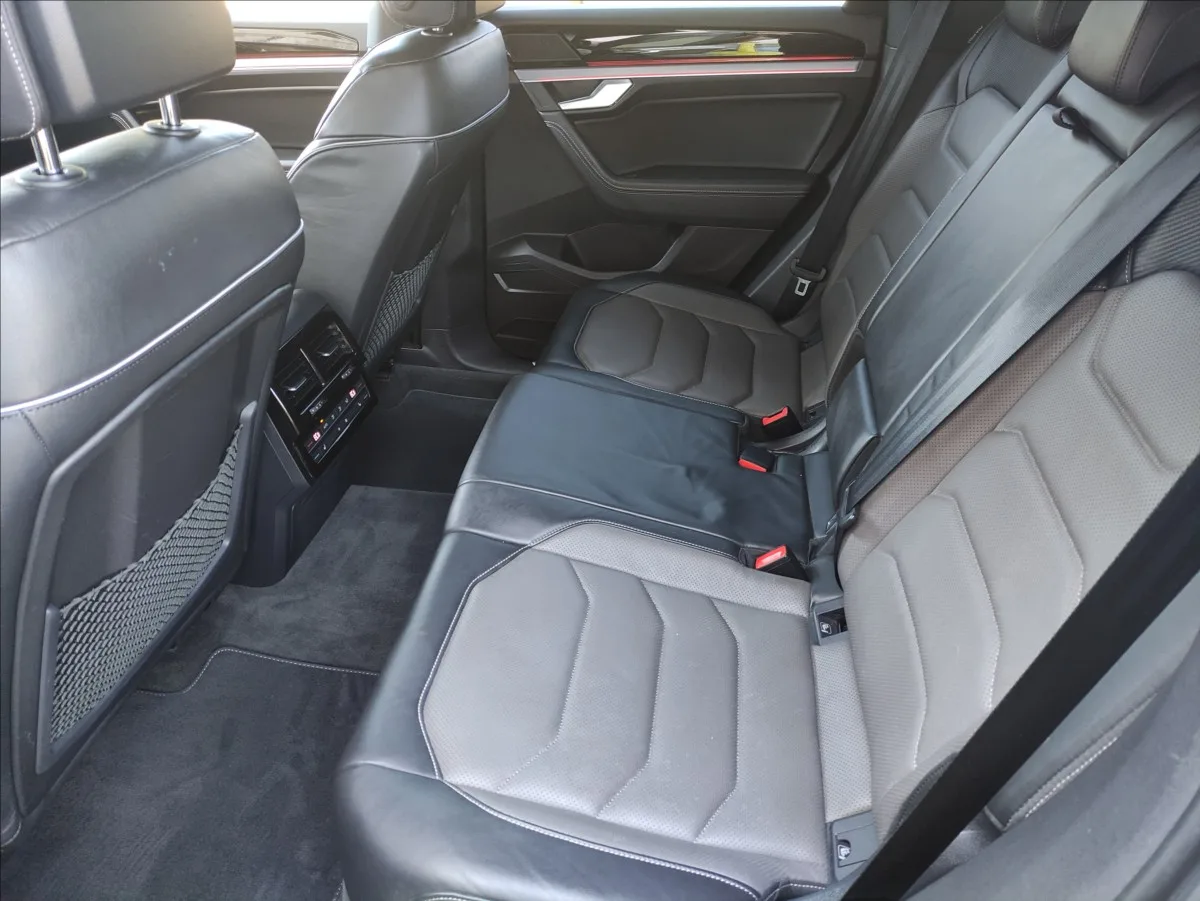 Volkswagen Touareg - Náhled 8