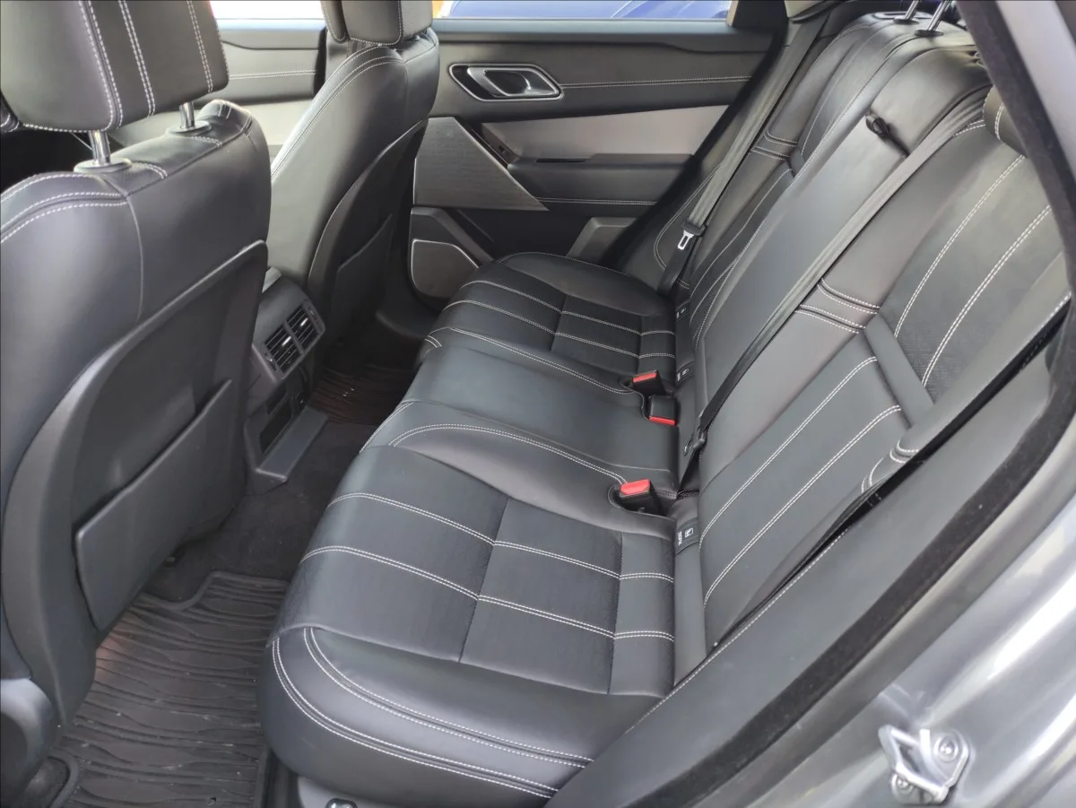 Land Rover Range Rover Velar - Náhled 7