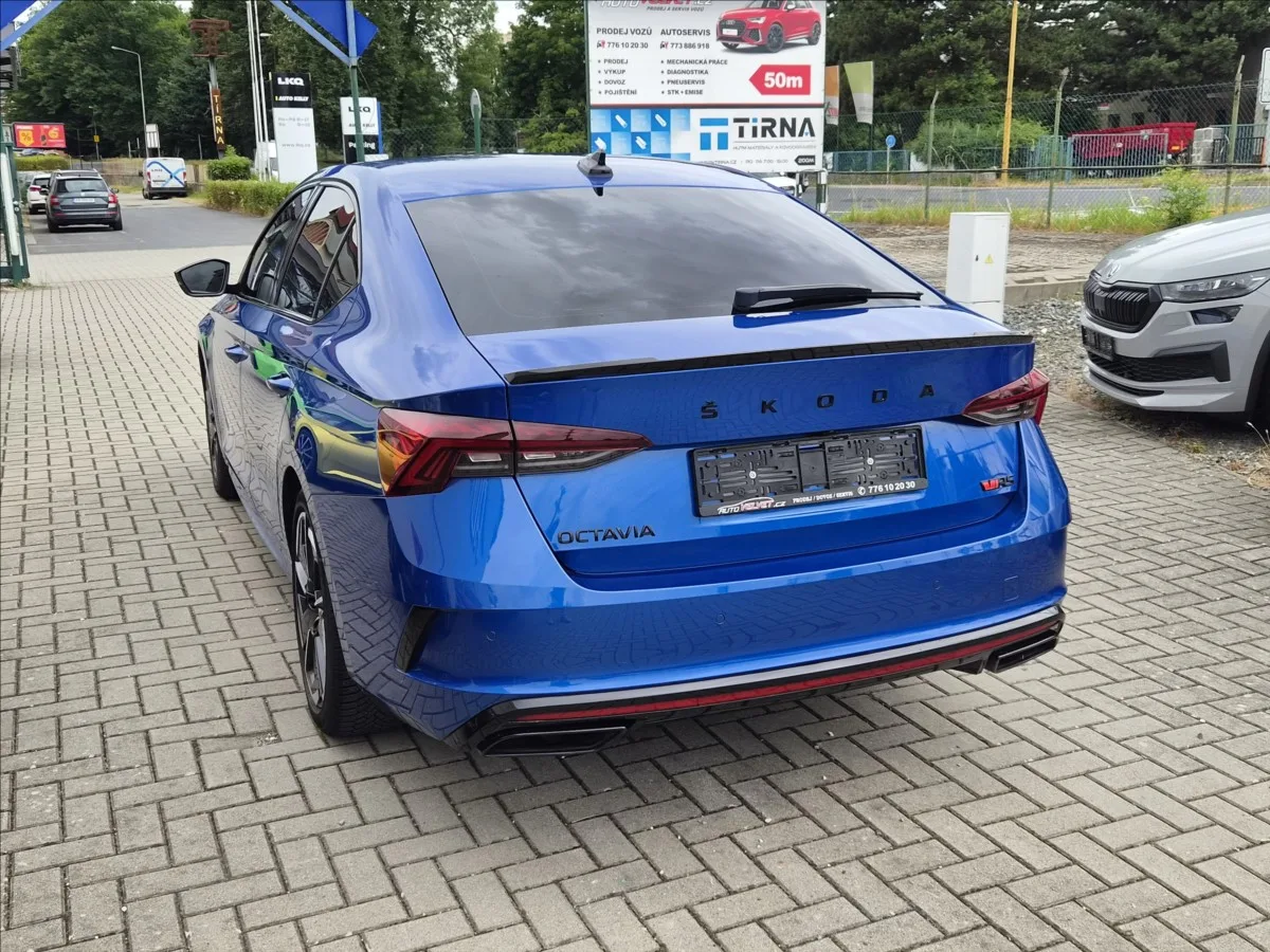 Škoda Octavia – fotografie 2