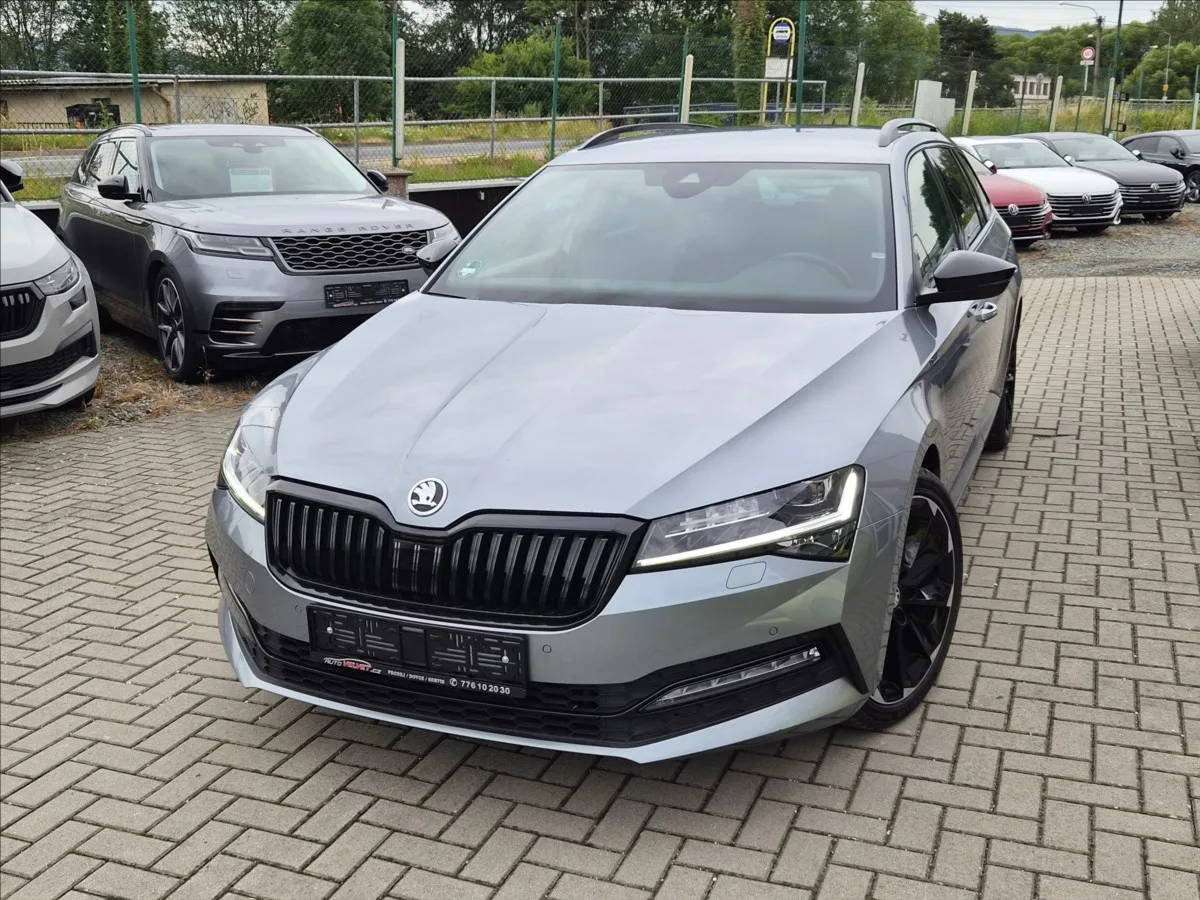 Škoda Superb – fotografie 1