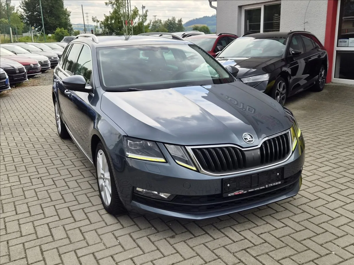 Škoda Octavia – fotografie 4