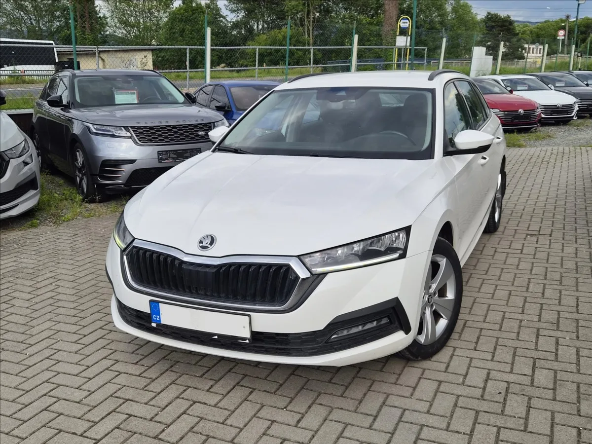 Škoda Octavia – fotografie 1