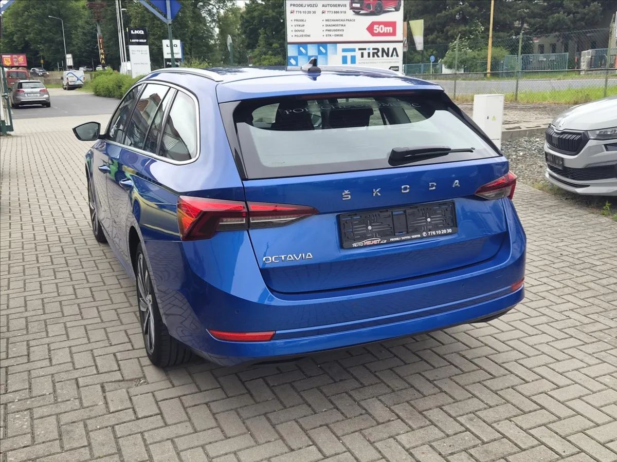 Škoda Octavia – fotografie 2
