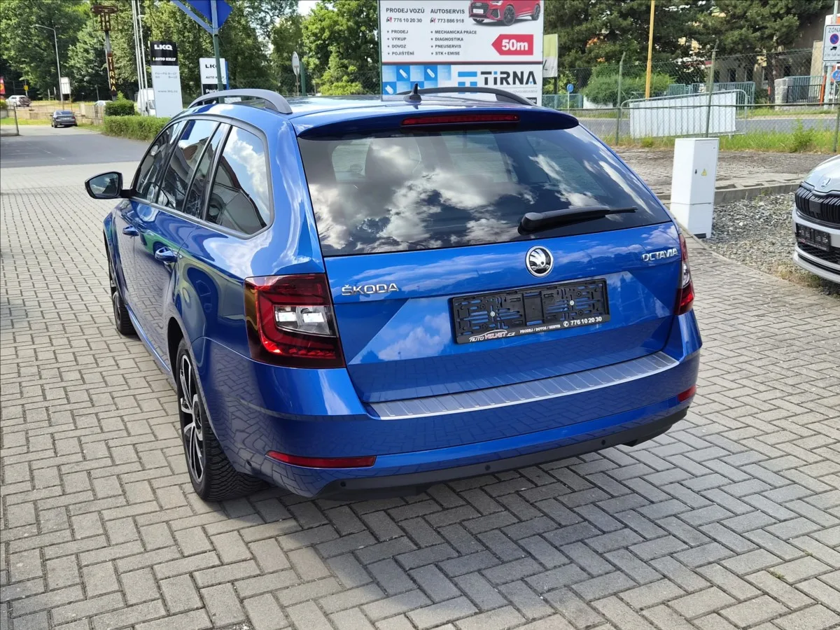 Škoda Octavia – fotografie 2