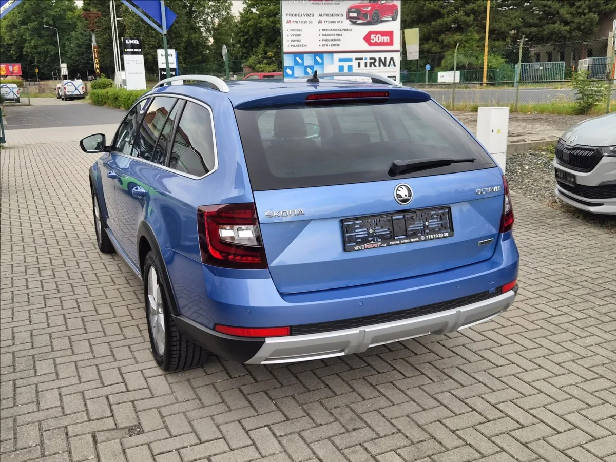 Škoda Octavia – fotografie 2