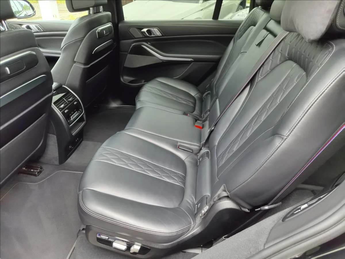BMW X7 - Náhled 7