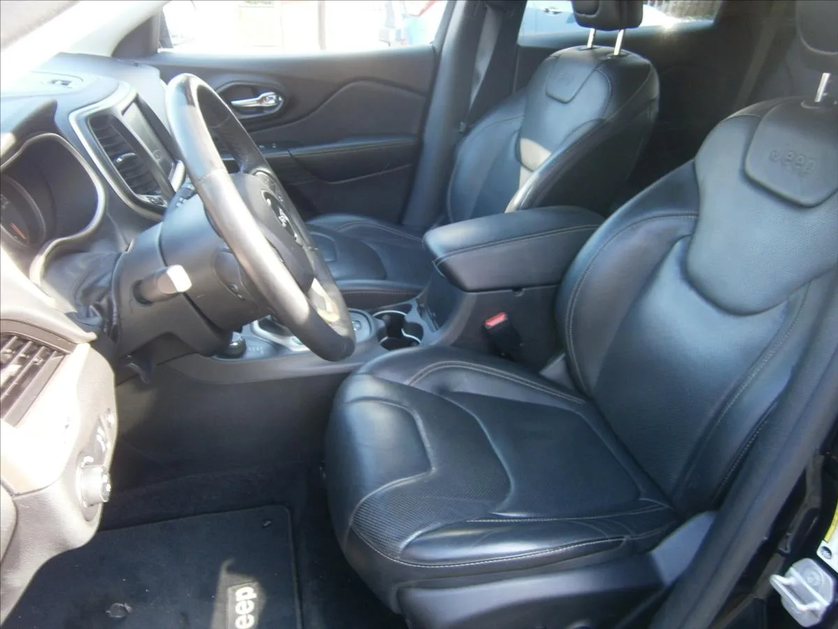Jeep Cherokee - Náhled 8