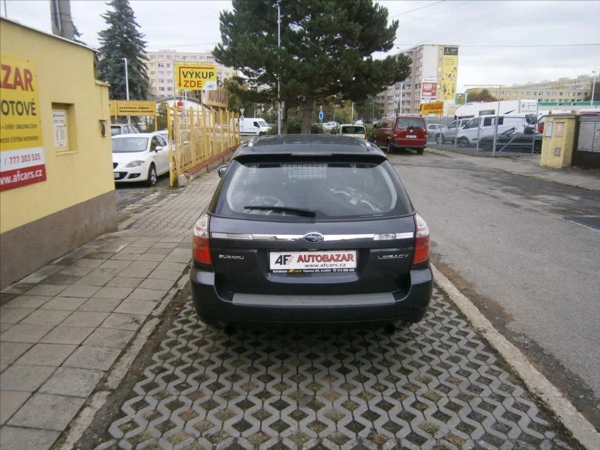 Subaru Legacy – fotografie 5