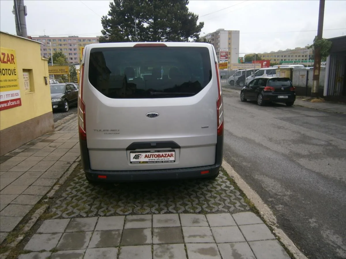 Ford Tourneo Custom – fotografie 5