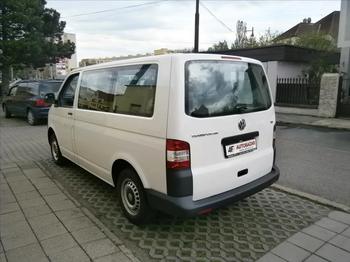 Volkswagen Transporter – fotografie 4