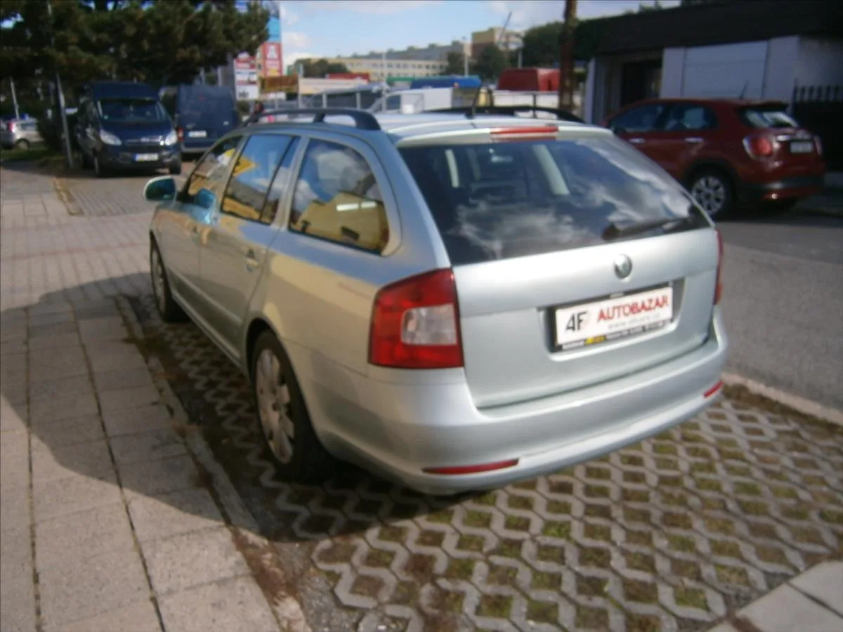 Škoda Octavia – fotografie 4