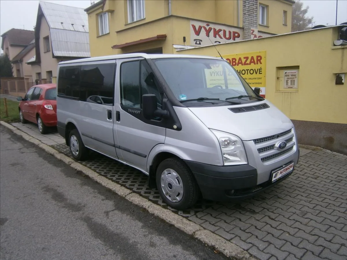 Ford Transit – fotografie 1