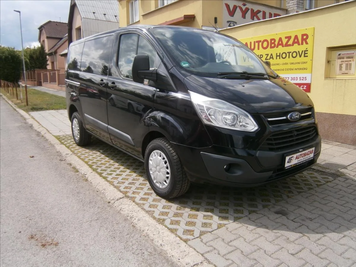 Ford Transit Custom – fotografie 1