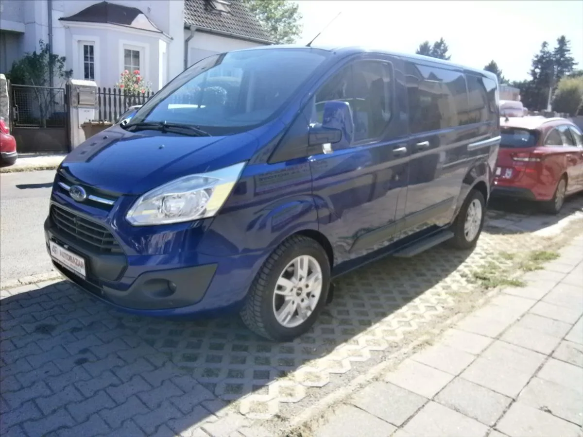 Ford Tourneo Custom – fotografie 3