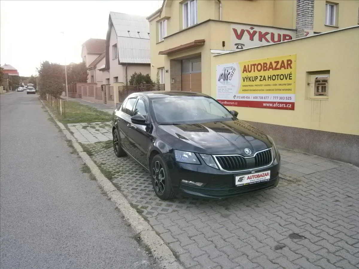 Škoda Octavia – fotografie 1