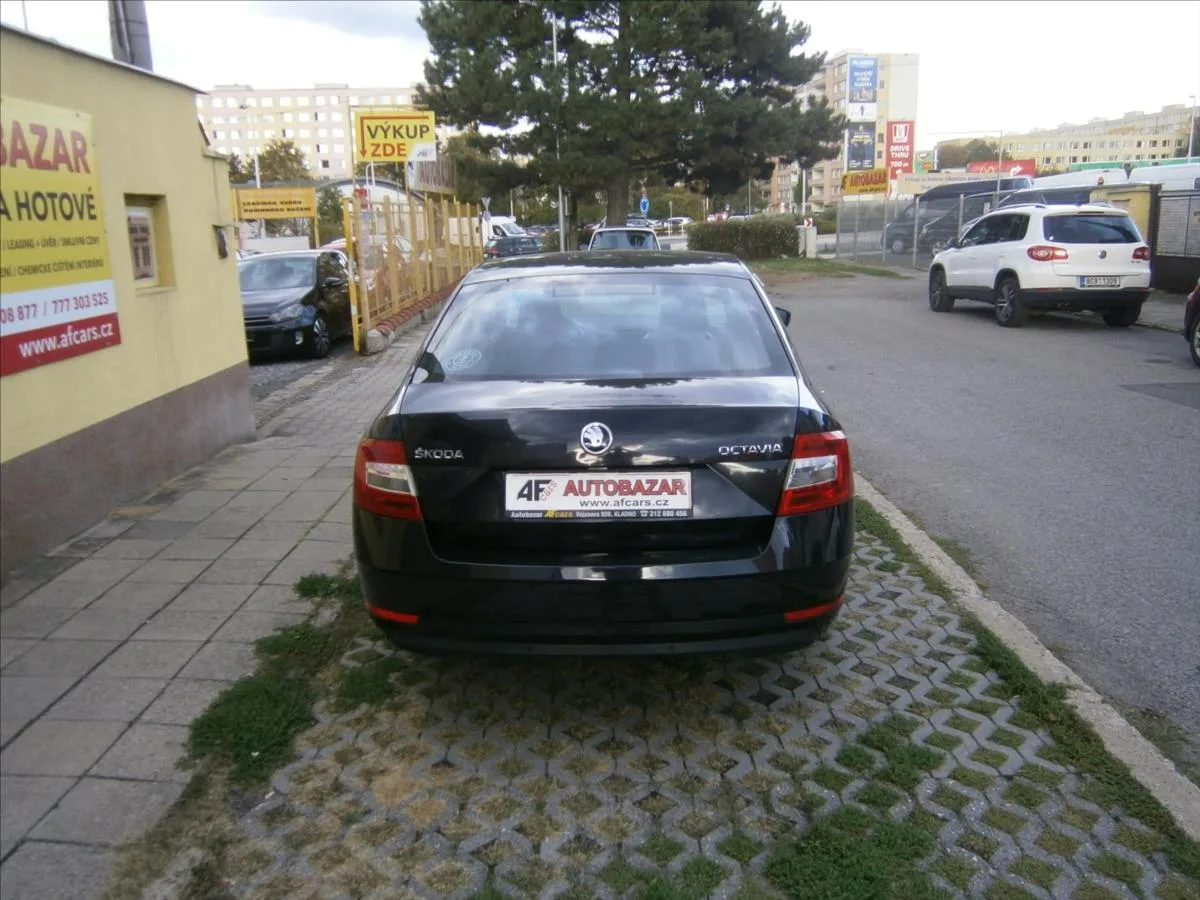 Škoda Octavia – fotografie 5