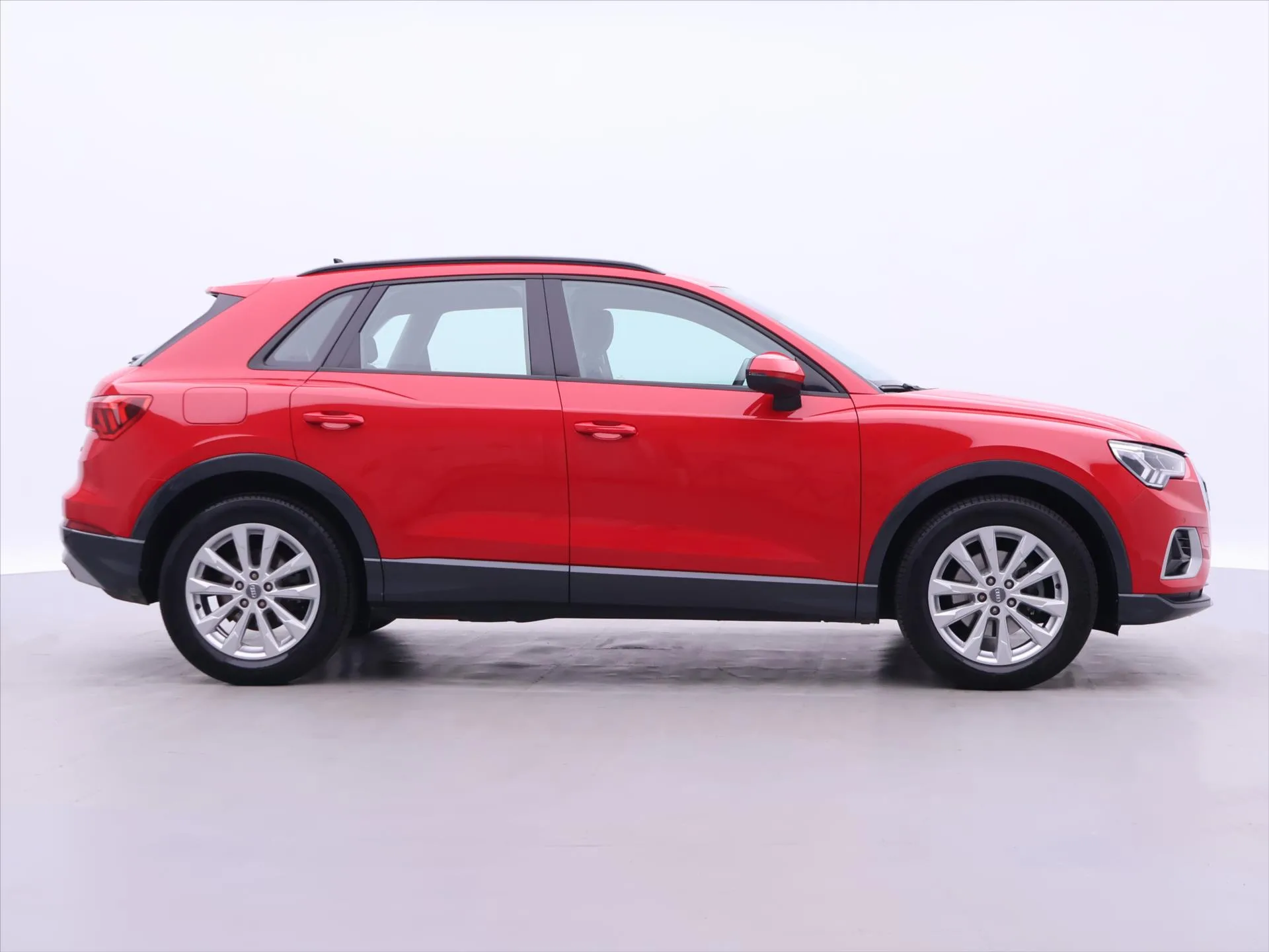Audi Q3 - Náhled 8