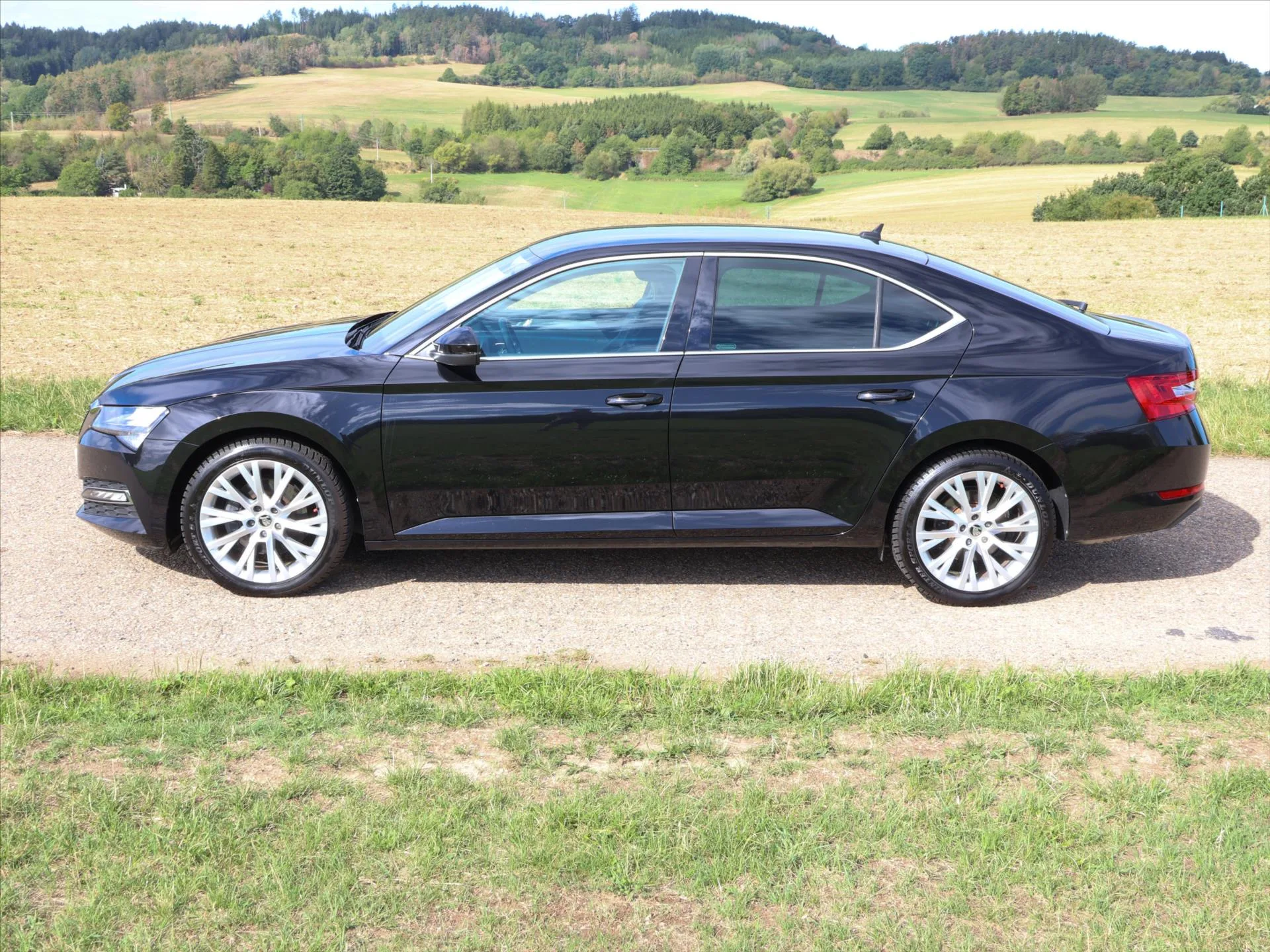 Škoda Superb – fotografie 4