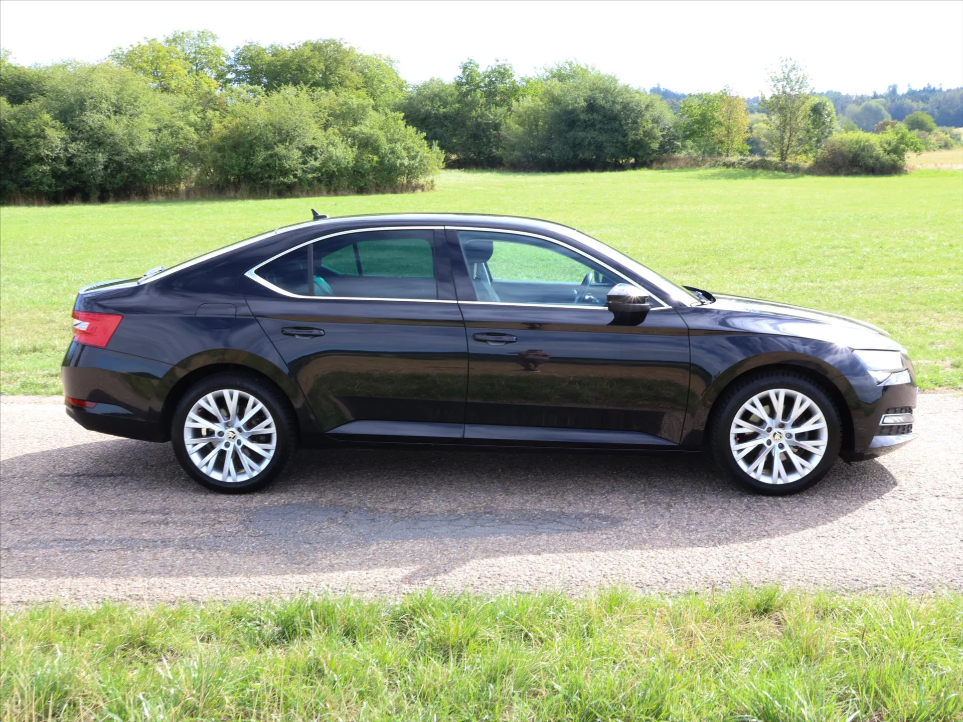 Škoda Superb - Náhled 8