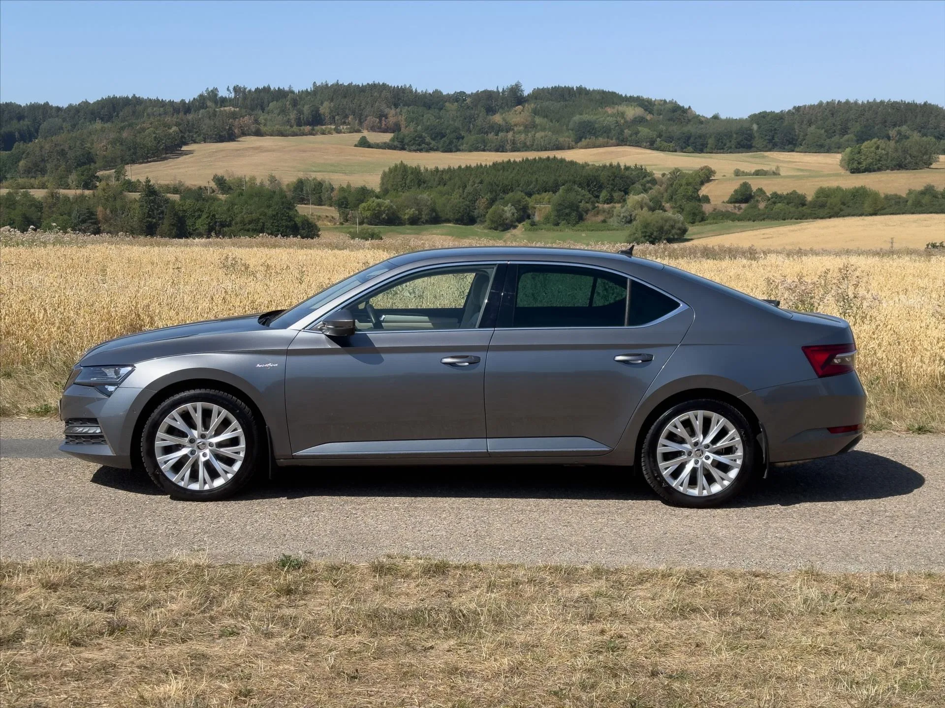 Škoda Superb - Náhled 4