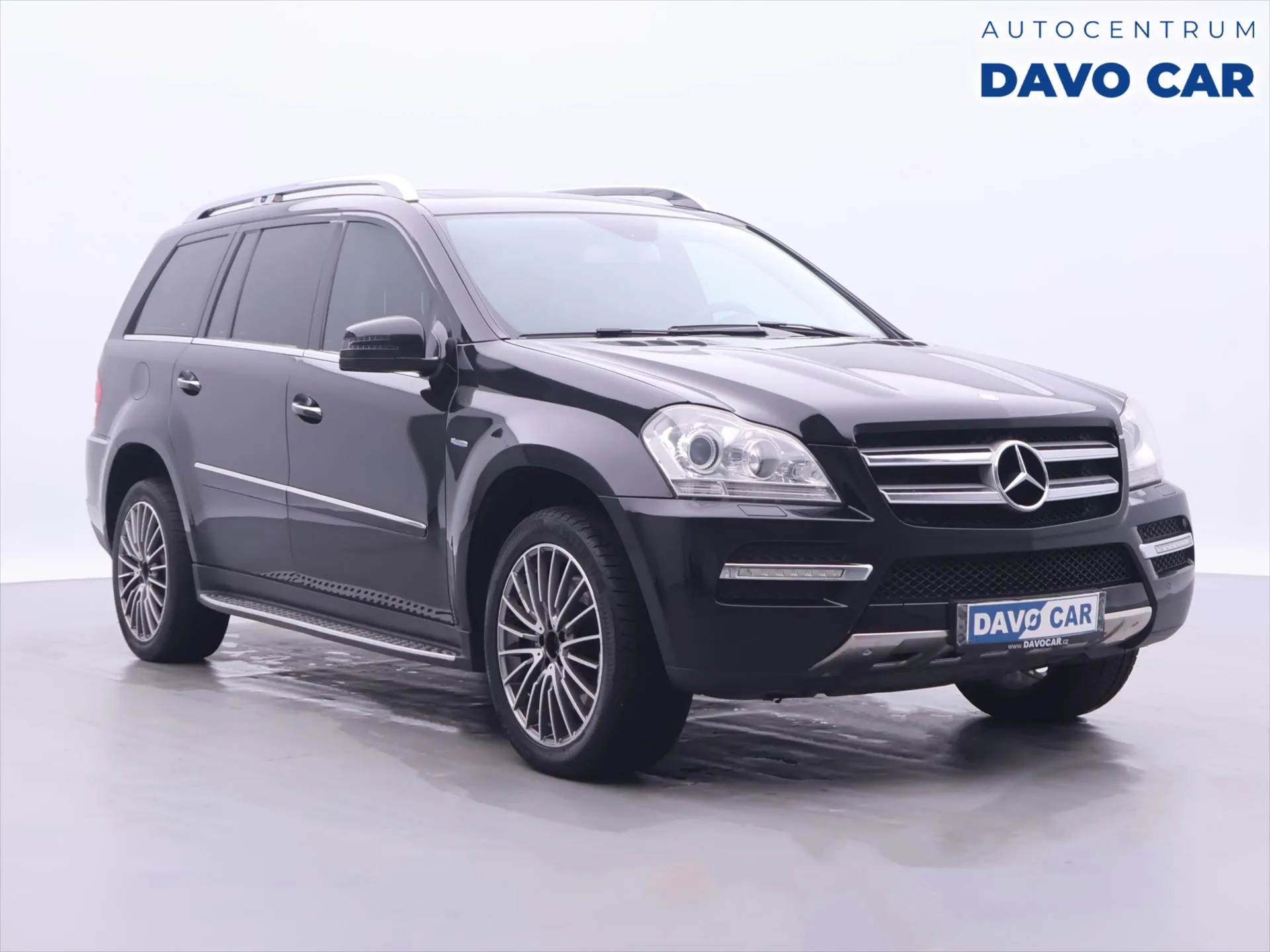 Mercedes-Benz GL – fotografie 1