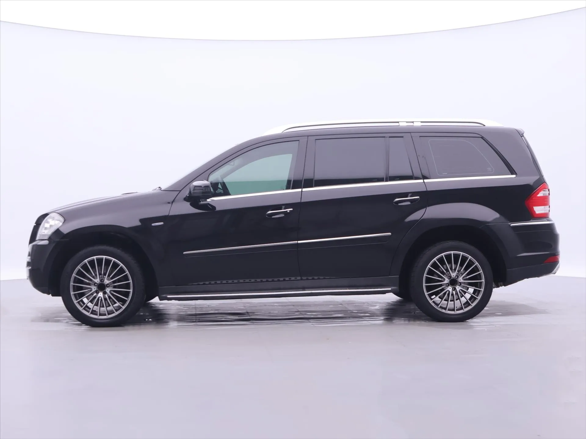 Mercedes-Benz GL – fotografie 4