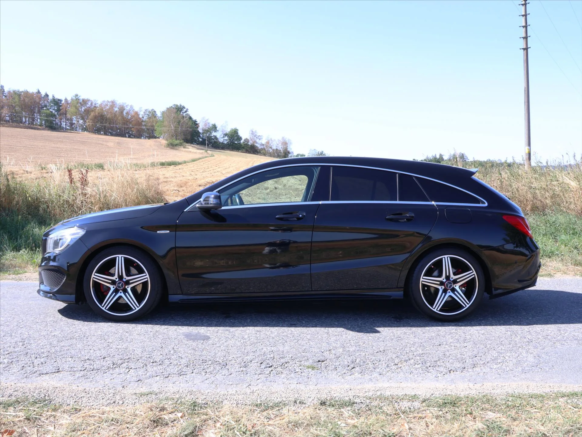 Mercedes-Benz CLA – fotografie 4