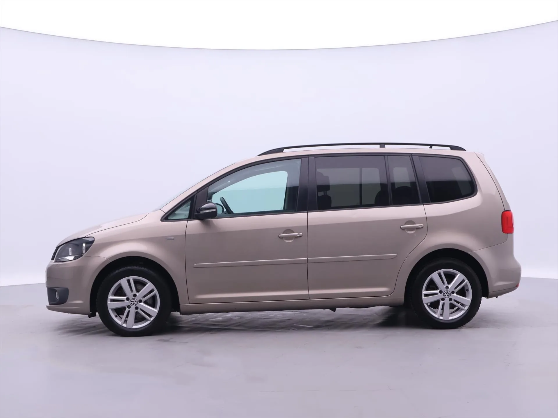 Volkswagen Touran - Náhled 4
