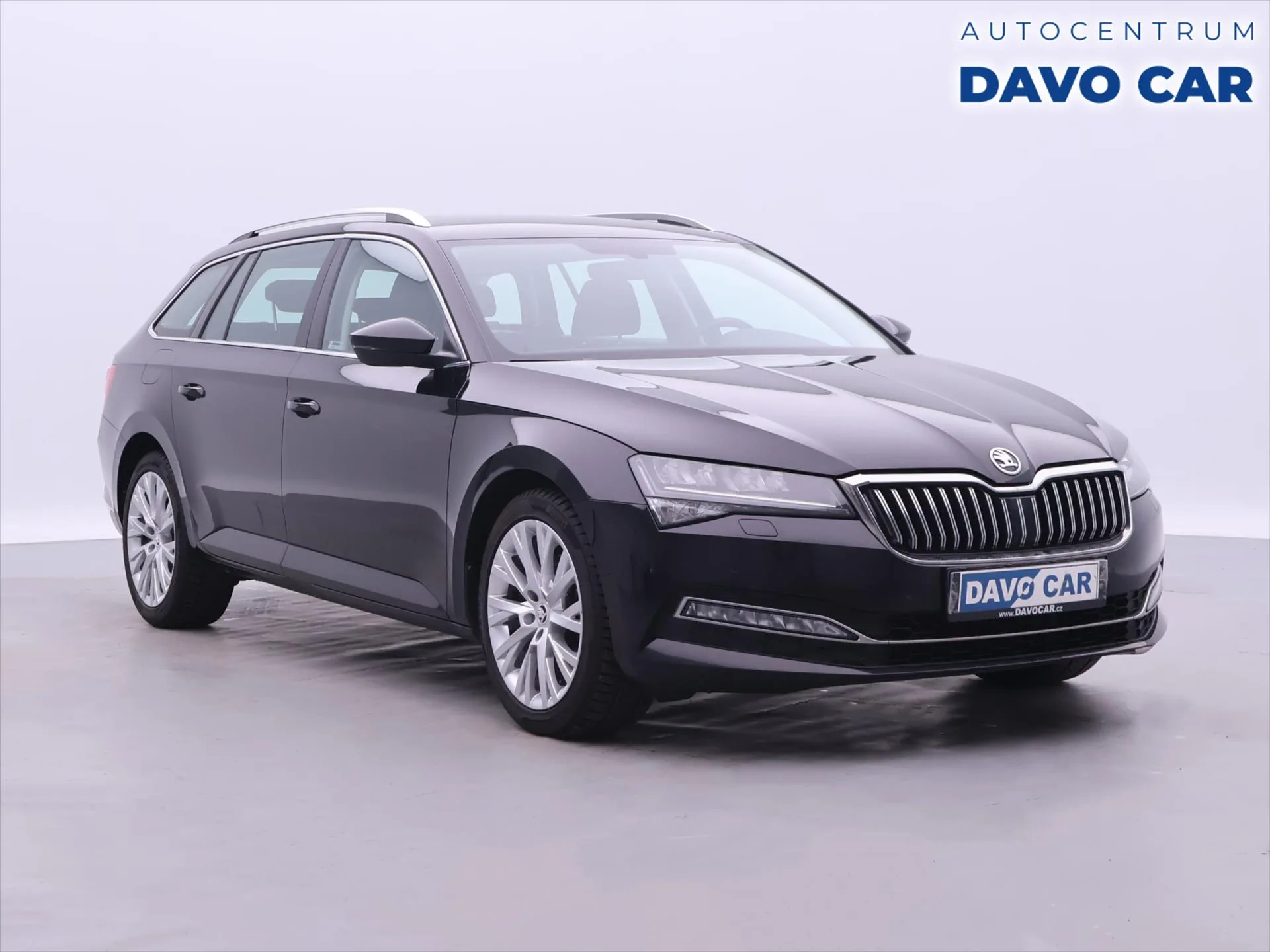 Škoda Superb – fotografie 1