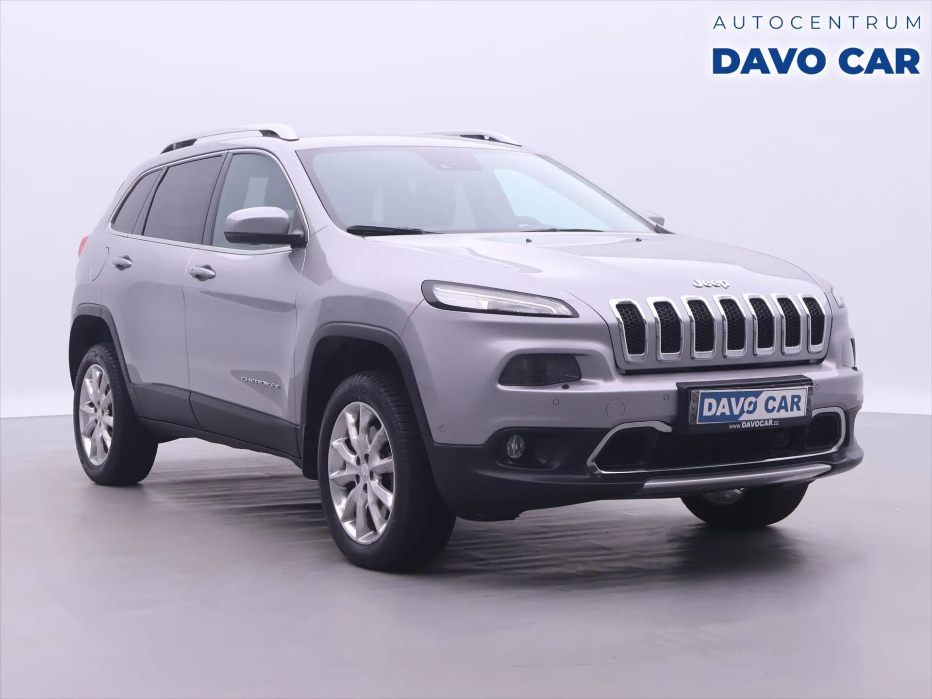 Jeep Cherokee – fotografie 1
