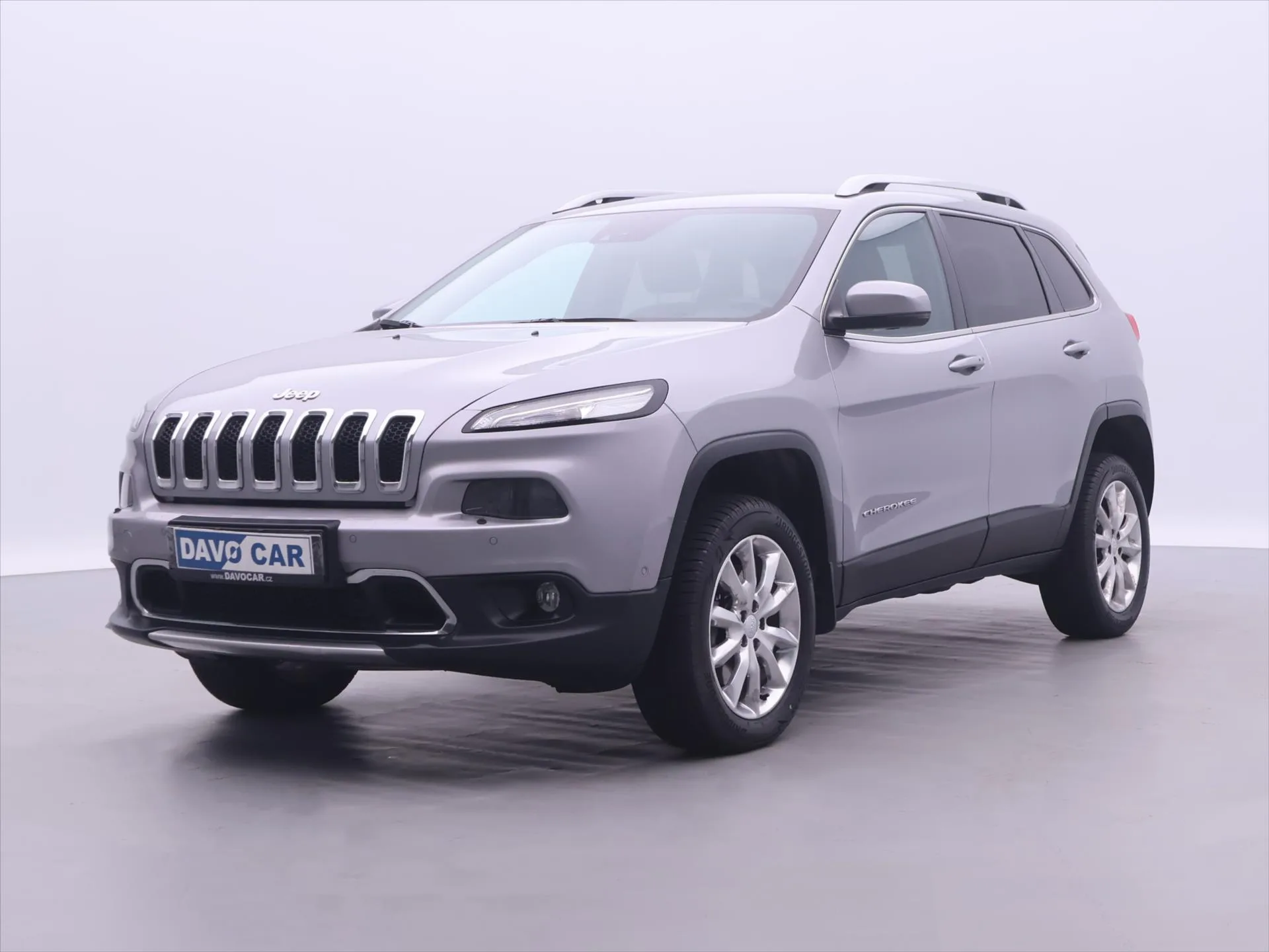 Jeep Cherokee – fotografie 3