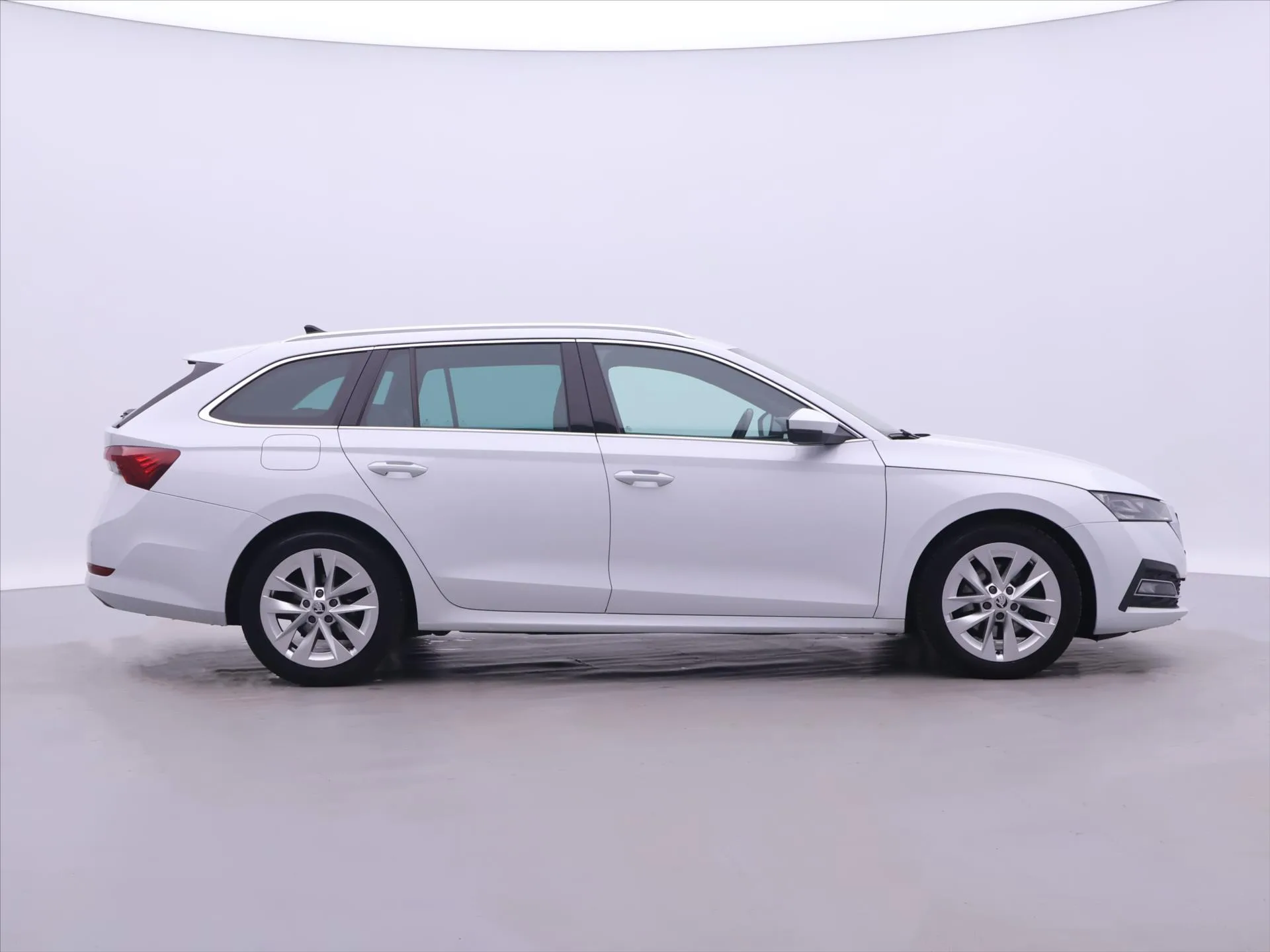 Škoda Octavia - Náhled 8