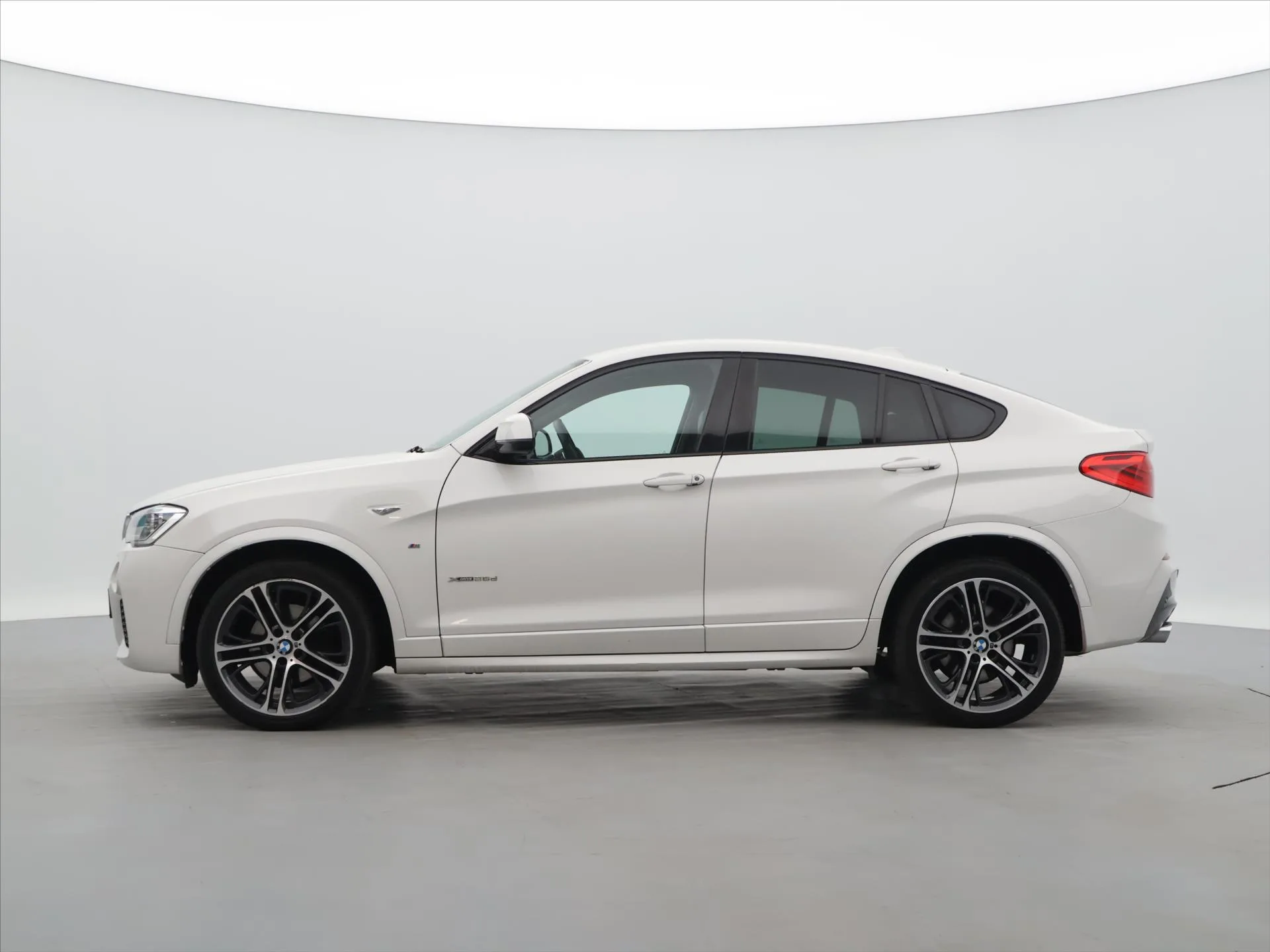 BMW X4 - Náhled 4