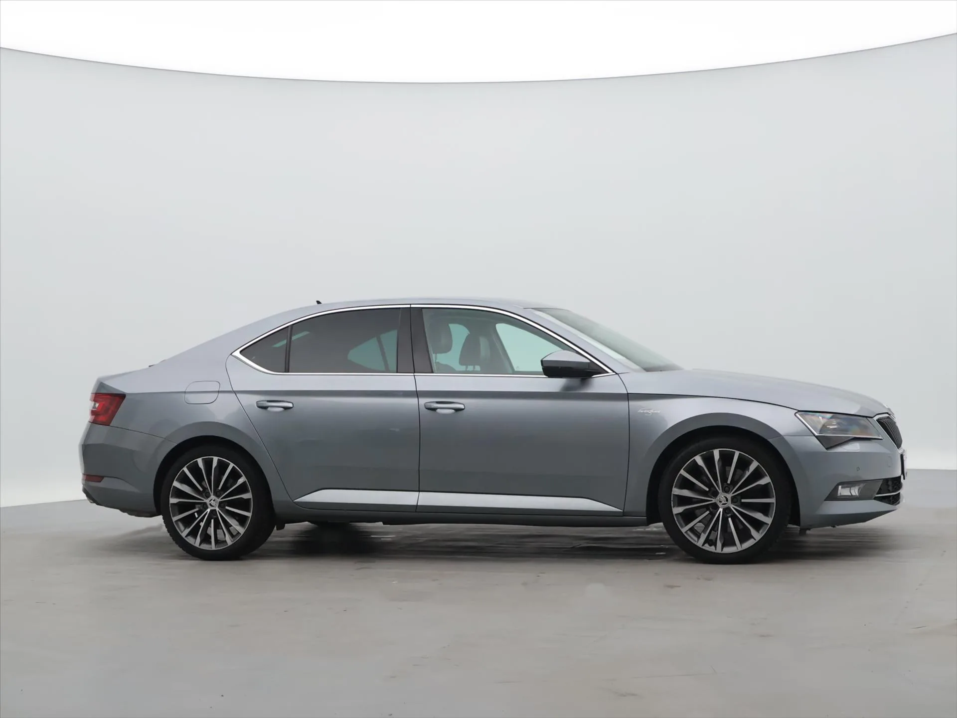 Škoda Superb - Náhled 8