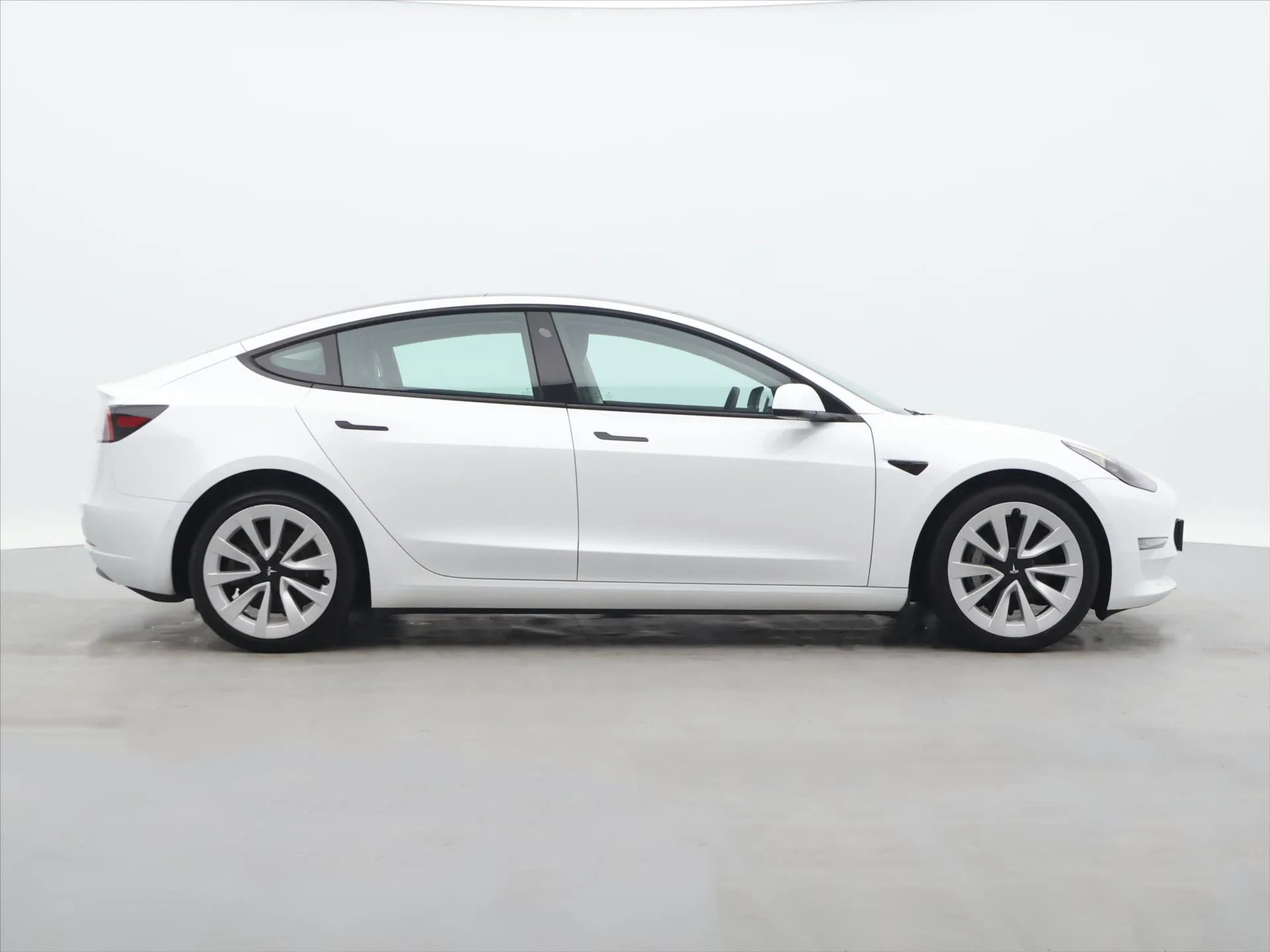 Tesla Model 3 - Náhled 8
