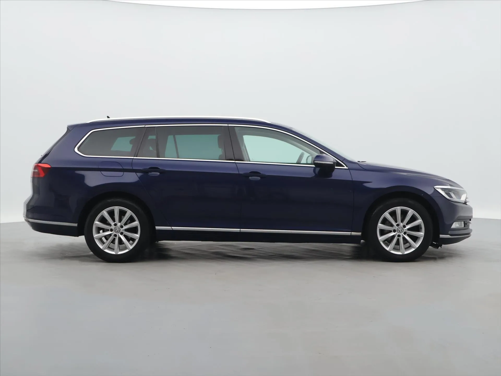 Volkswagen Passat - Náhled 8