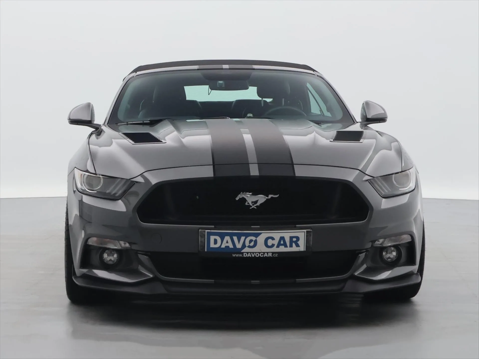 Ford Mustang - Náhled 2