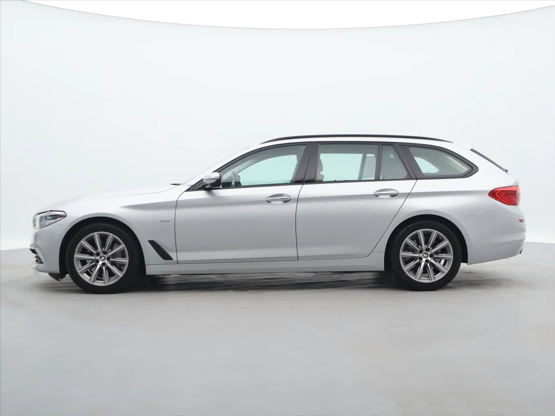 BMW Řada 5 - Náhled 4
