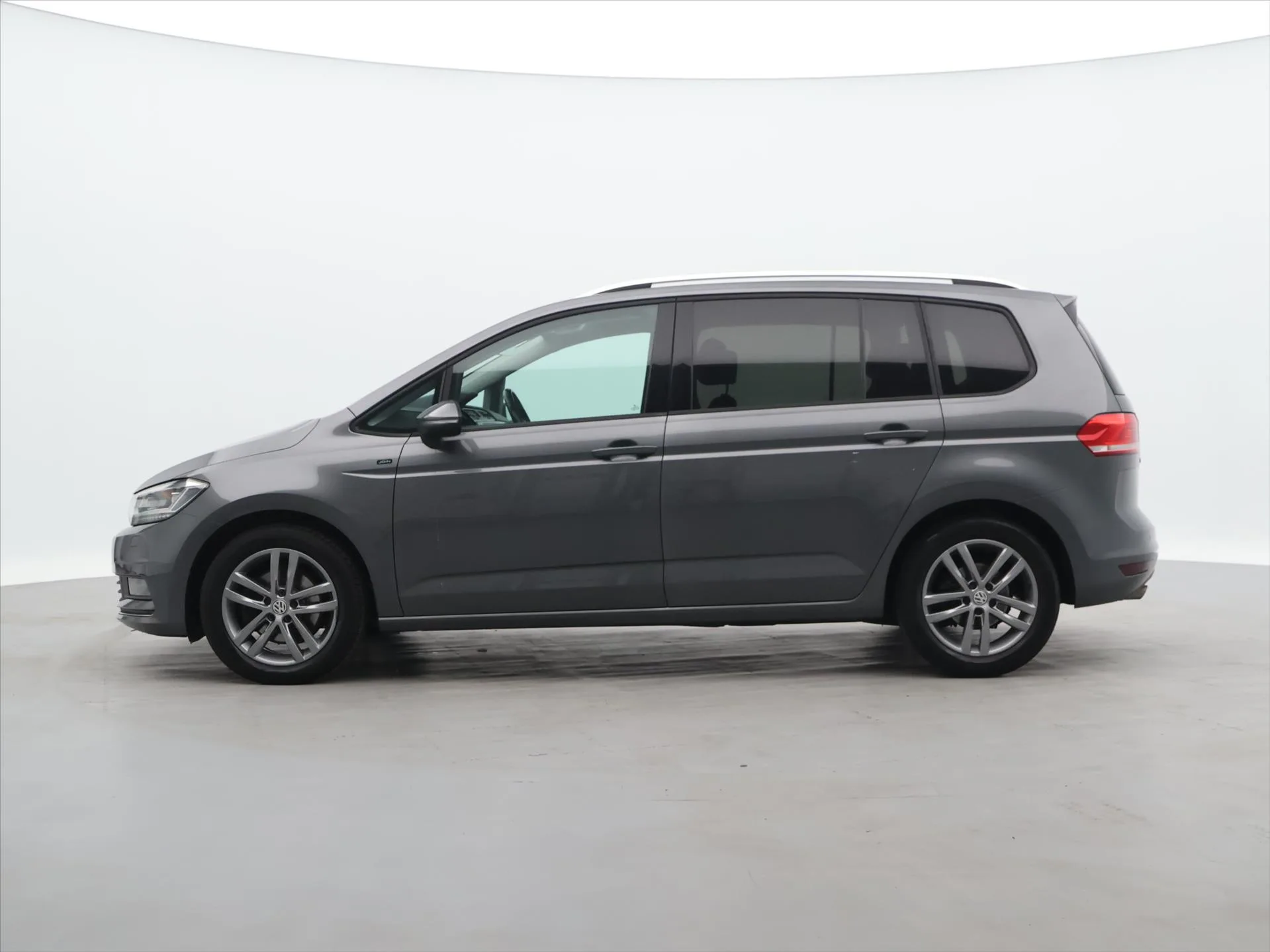 Volkswagen Touran - Náhled 4