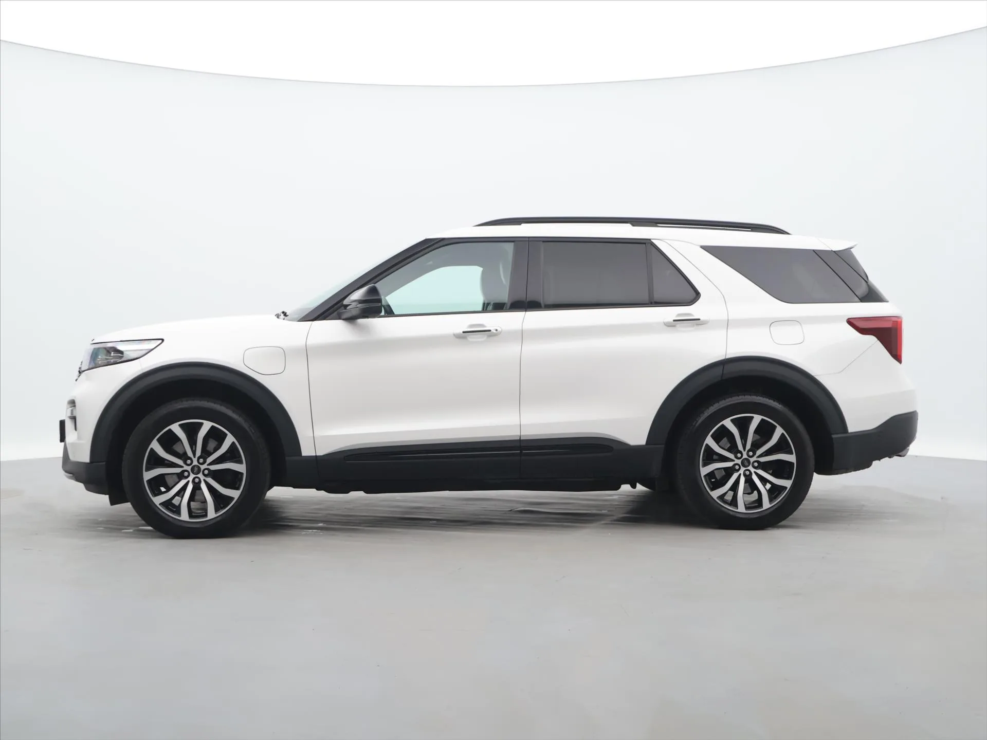 Ford Explorer - Náhled 3