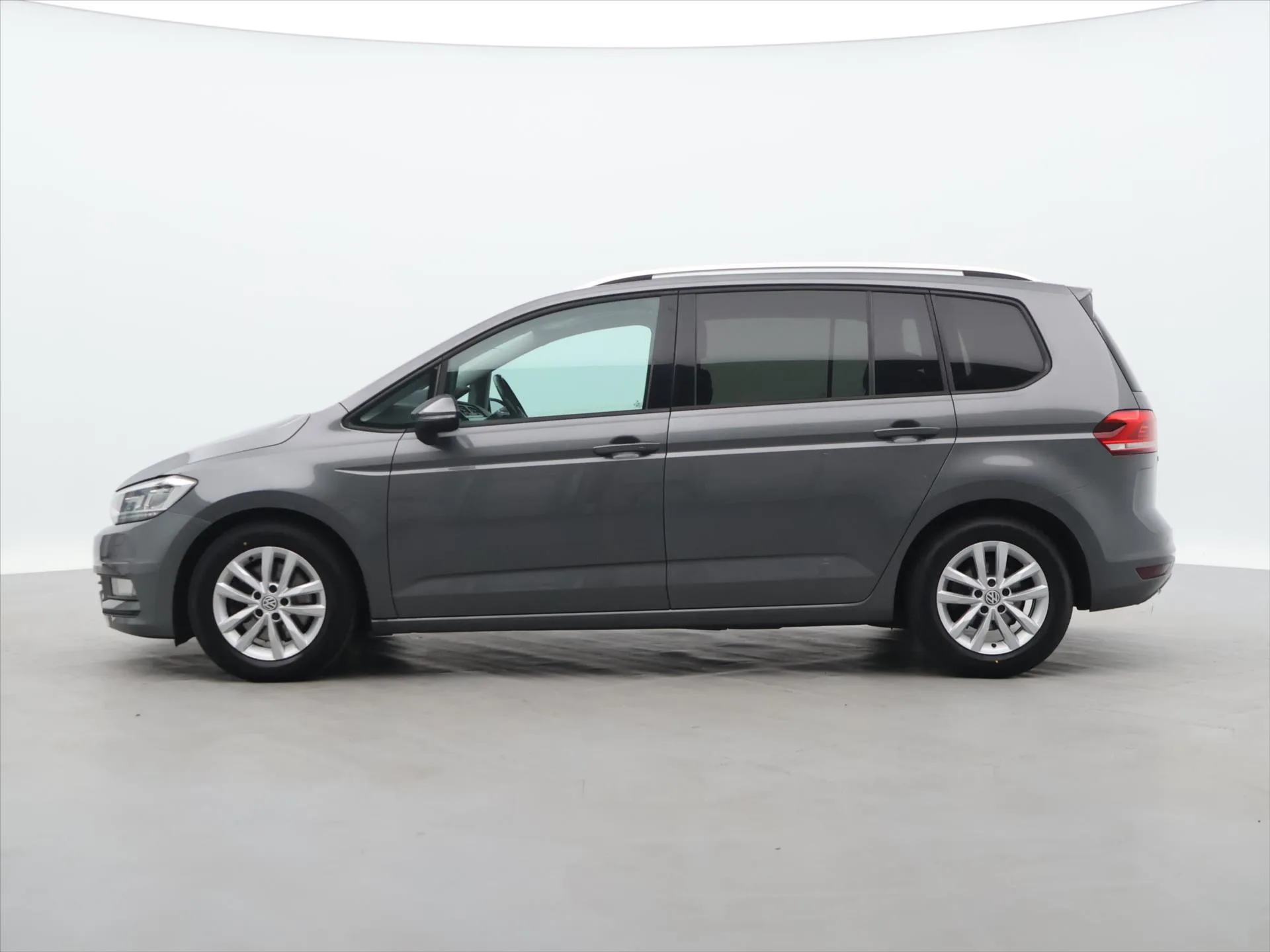 Volkswagen Touran - Náhled 4