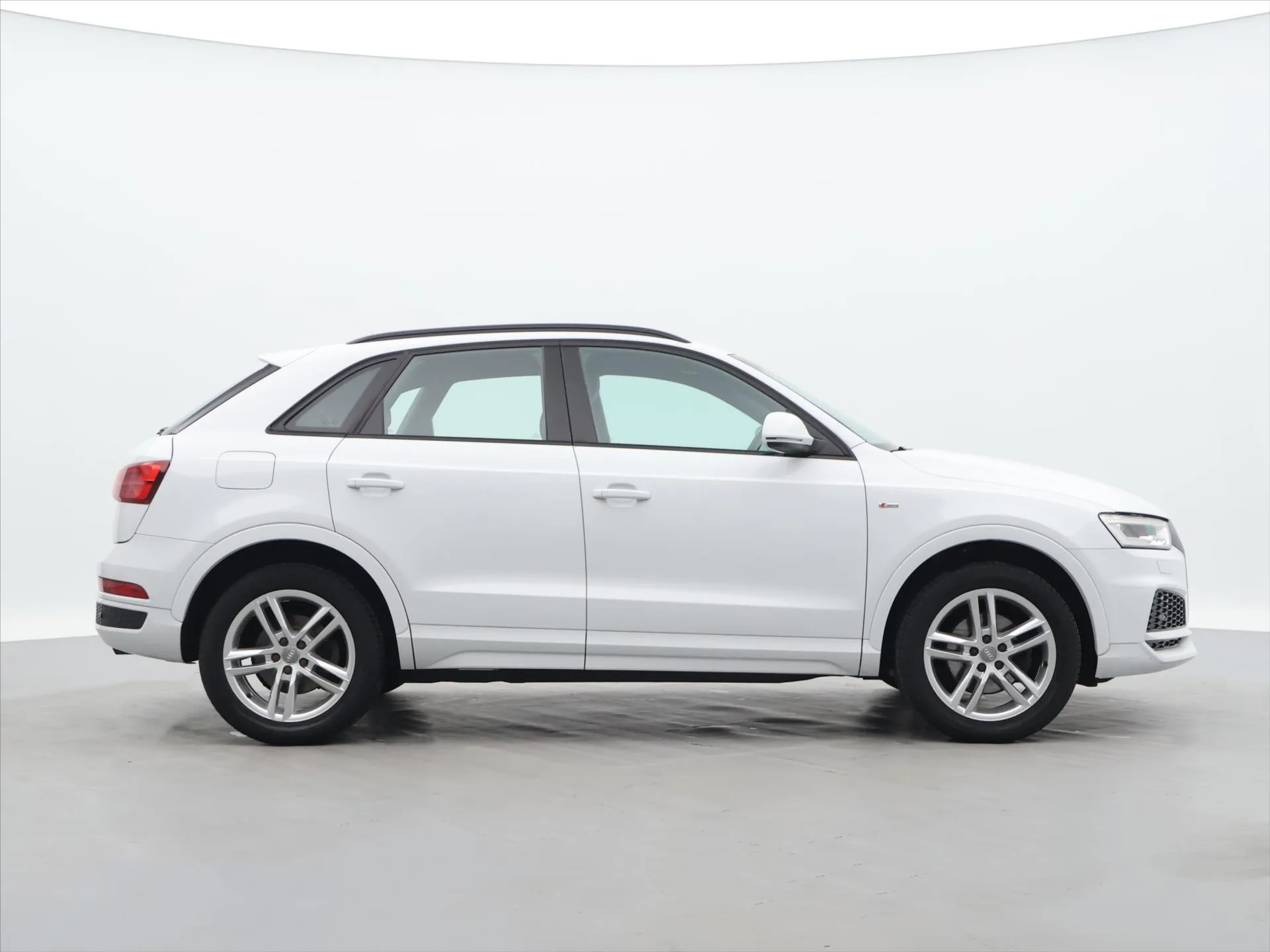 Audi Q3 - Náhled 8