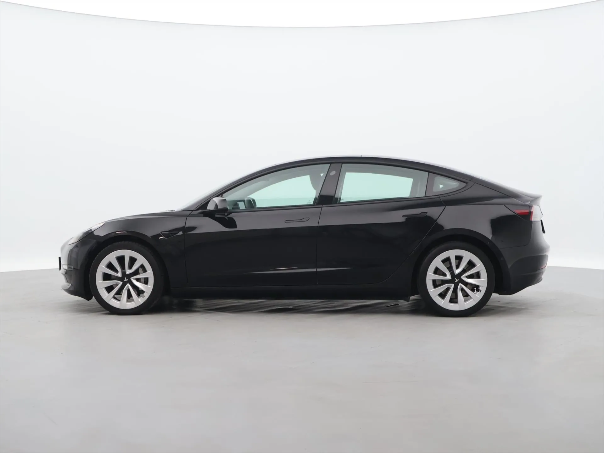 Tesla Model 3 - Náhled 4