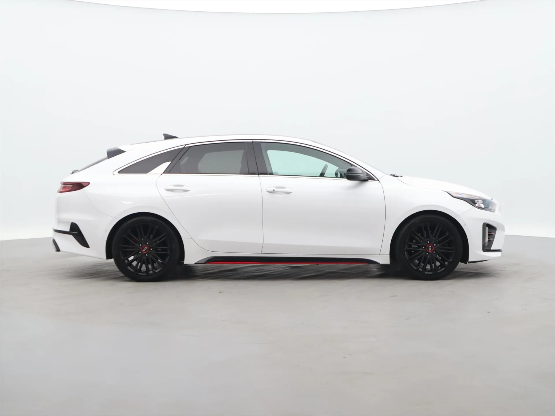 Kia Ceed - Náhled 8