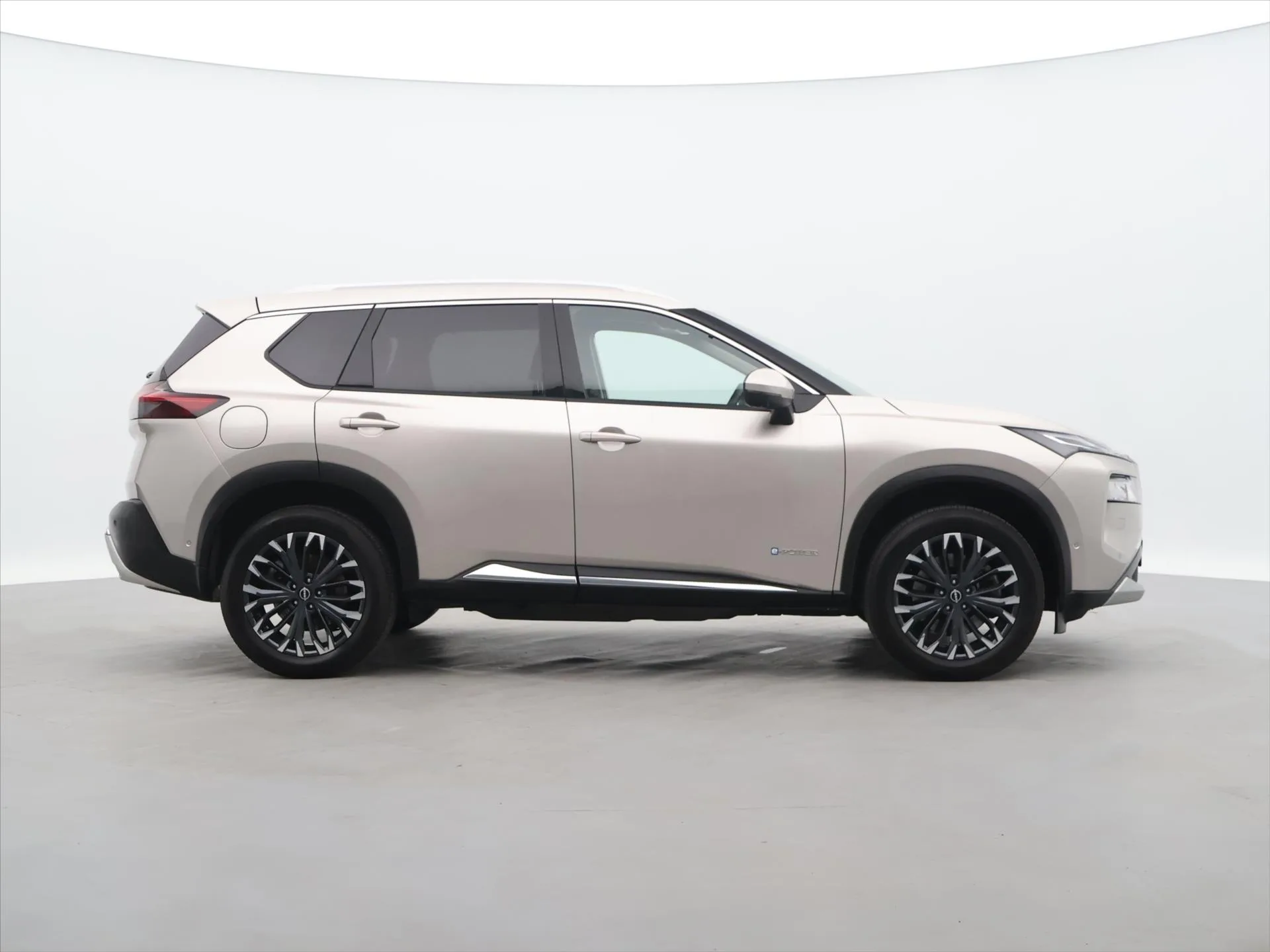 Nissan X-Trail - Náhled 8