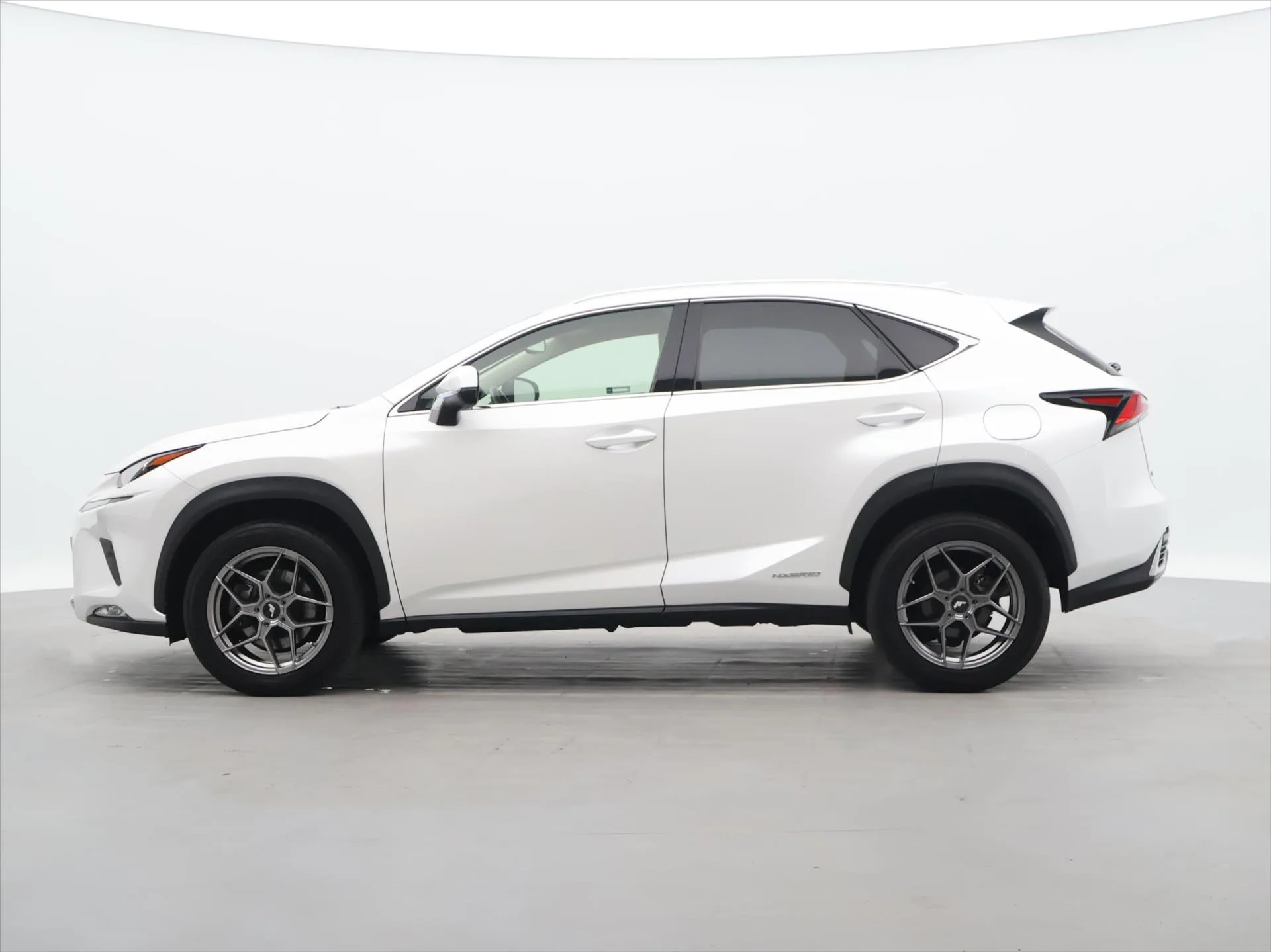Lexus NX 300h - Náhled 4