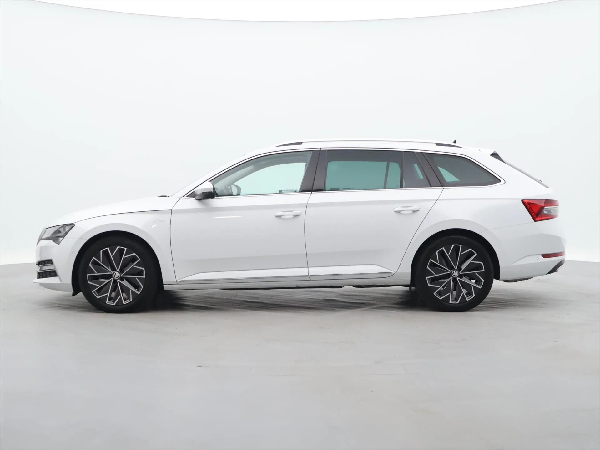 Škoda Superb - Náhled 4