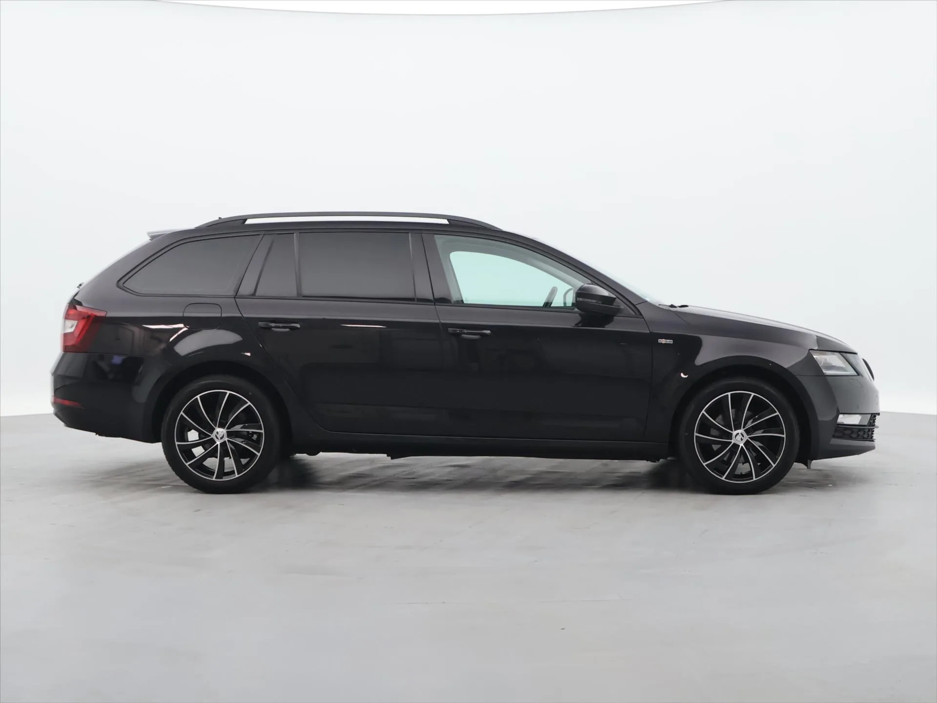 Škoda Octavia - Náhled 8